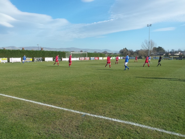 Ball just goes out as another Caersws chance breaks down